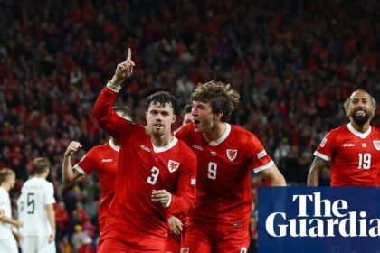 Neco Williams fires revitalised Wales to fightback win against 10-man Norway