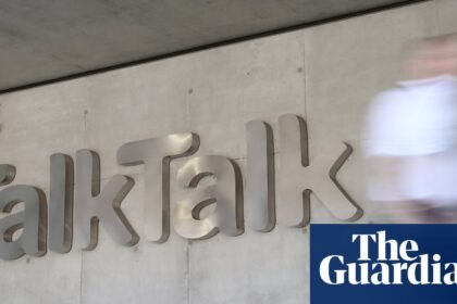 BT to buy broadband supplier TalkTalk, saving 900 jobs