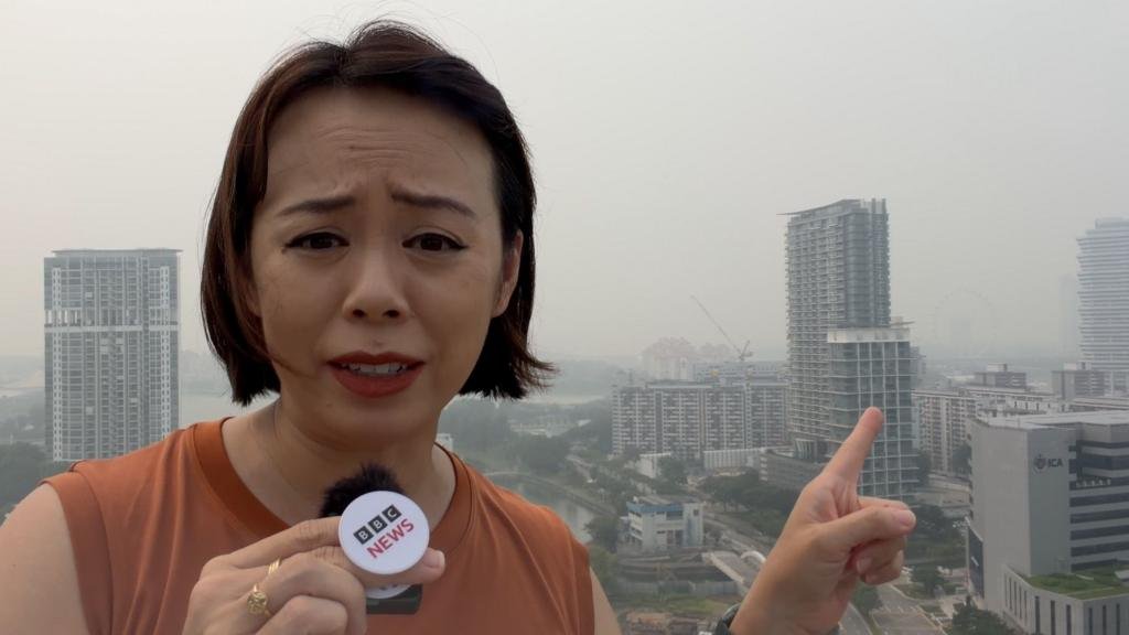 How toxic haze is causing Singapore’s landmarks to disappear