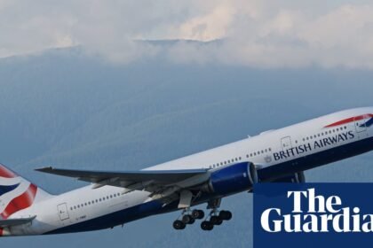 London to Chicago BA flight declares emergency after dropping 28,000 feet