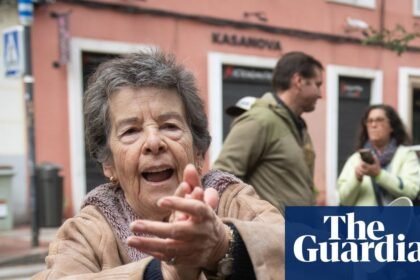 María del Carmen Abascal, symbol of Spain’s housing protests, dies aged 87