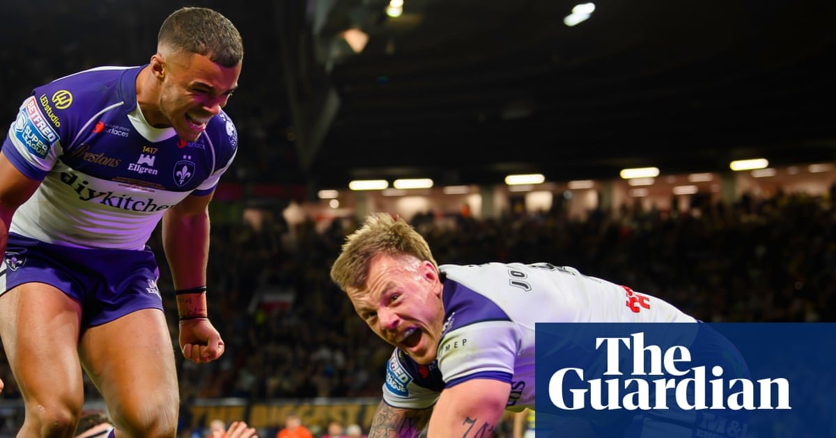 Wakefield dominate Warrington in Grand Final to claim fairytale Super League title