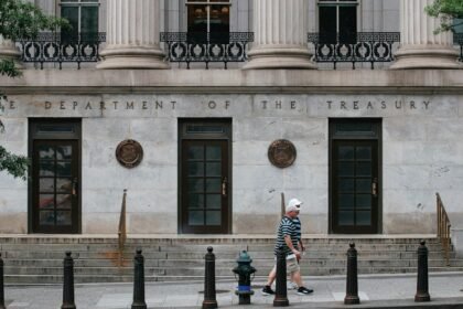U.S. scraps proposed $10,000 reporting rule for for crypto sent to private wallets