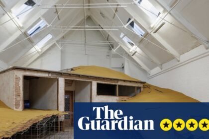 Mike Nelson review – a waking nightmare of derelict dunes and desert island despair