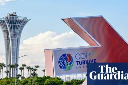 Australia and Turkey criticised for hosting UN climate conference while embracing coal