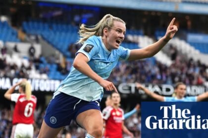 More woe for Arsenal as Manchester City march on – Women’s Football Weekly podcast