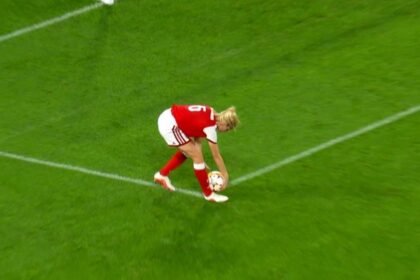 Why penalty for Williamson handball was correct call