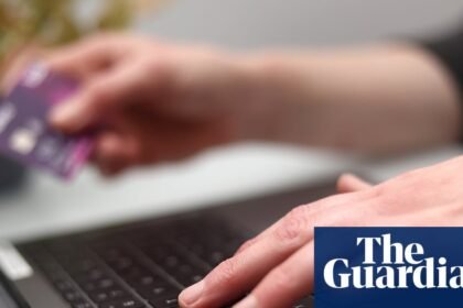 Money stolen by scammers hijacking UK social media accounts rises 400%