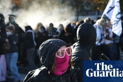 French students vow to continue protests, saying ministers’ pledges not enough
