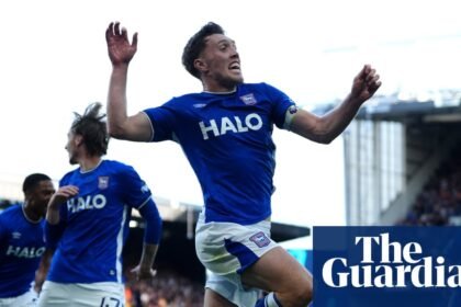 Ipswich stun Fulham with last-gasp comeback to increase heat on Arbeloa