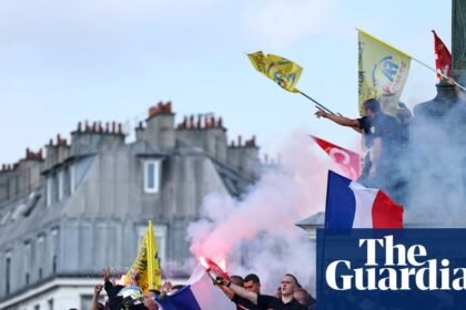 France’s dilemma: protesters demand spending as markets require fiscal restraint