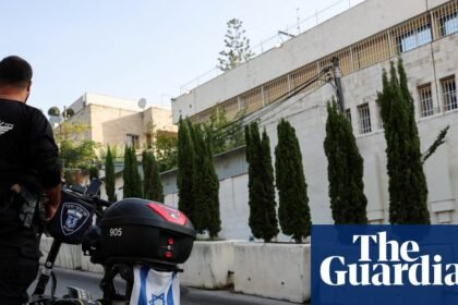 British consulate in East Jerusalem will stay open as UK mission, says Ed Miliband
