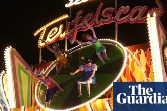Women given free cycling shorts to prevent upskirting on Oktoberfest amusement ride