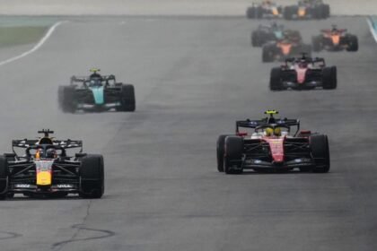 F1 needs to have hard look at itself - Sainz