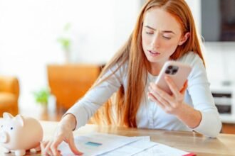 Suppliers pile pressure on government over energy bills