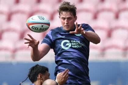 Groves puts heart and soul into Scarlets move