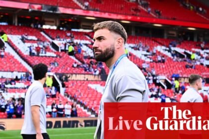 Super League Grand Final: Warrington Wolves v Wakefield Trinity – live