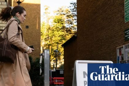 Polls close in Holborn and St Pancras byelection as Labour hope to retain seat