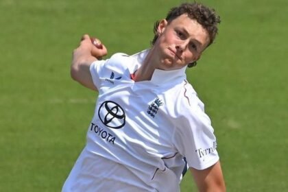 Harmison signs first professional Durham deal