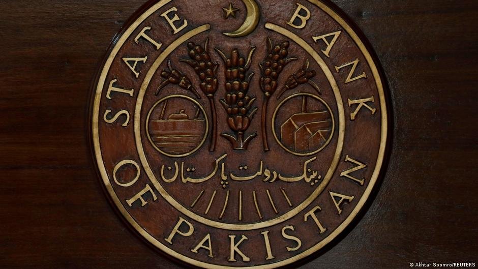 IMF reaches tentative $1.21 billion bailout deal with Pakistan