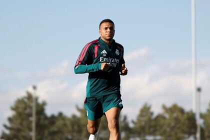 Mourinho calls criticism of Mbappe 'ridiculous'