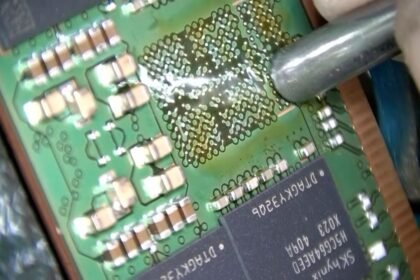 Customer sends two-stick $16,000 DDR5 memory kit to repair shop