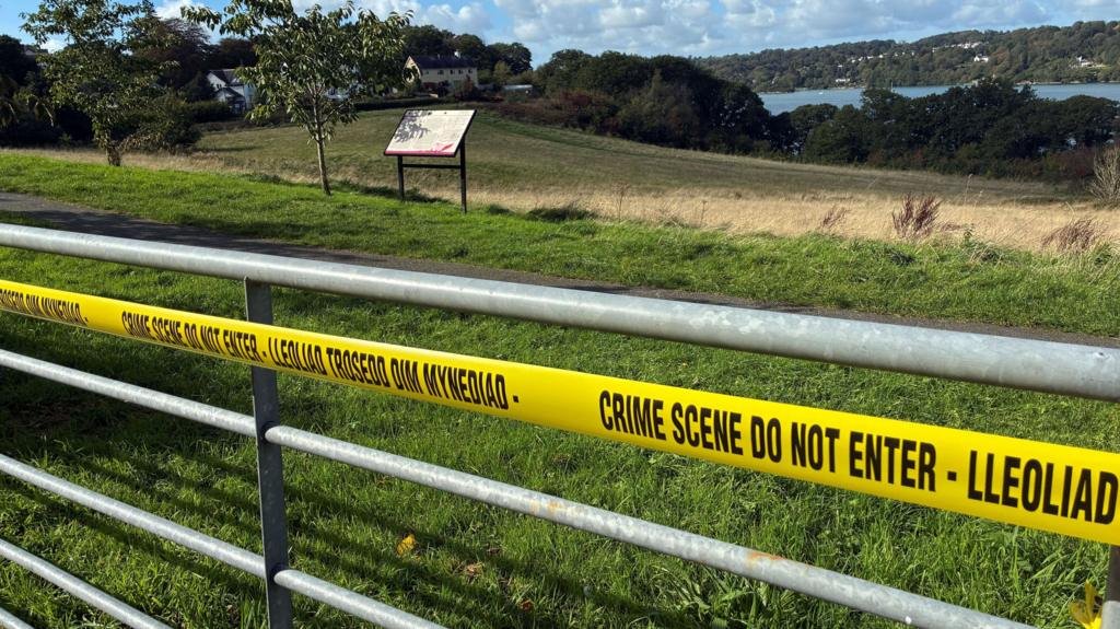 Police searching for mum of baby girl found on shoreline tell her not to be afraid to call