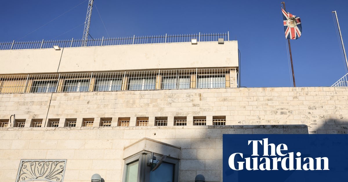 UK threatens to expel Israeli diplomats after closing of East Jerusalem consulate