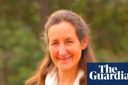 ‘Self-healing’ coach who was banned from working in Australia to speak in UK