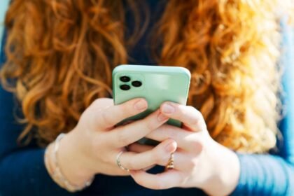 'Add me to WhatsApp' scam calls to be investigated