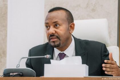 Ethiopia and Eritrea sever ties amid Tigray fighting