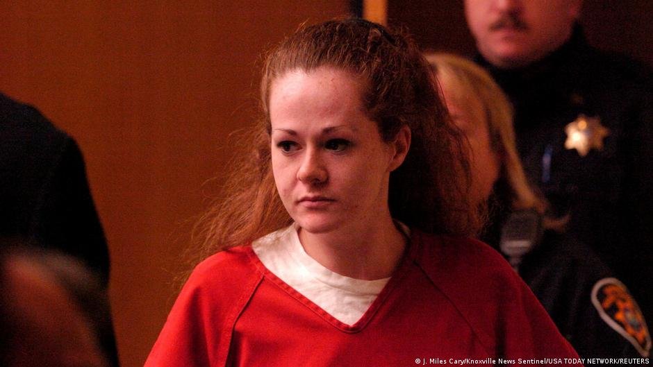 Tennessee halts woman's execution after 'failed' attempt