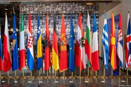 EU seeks ways to make expansion more palatable to members