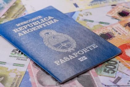 Argentina launches cash-for-citizenship scheme