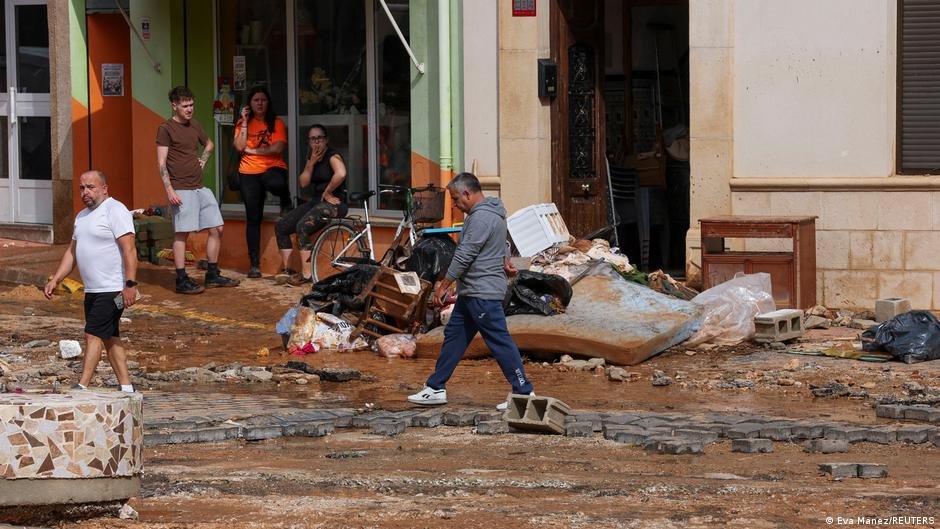 Spain: Floods leave 102-year-old woman dead in southeast