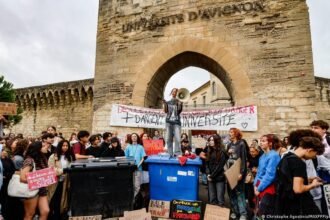 Schools crisis in France: Investment fails to inspire confidence