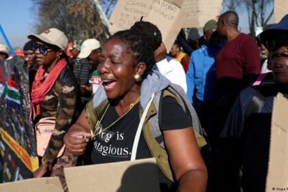 South Africa pulls asylum directive after violent protests