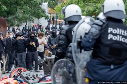 Brussels: Rioters clash with police at anti-austerity rally