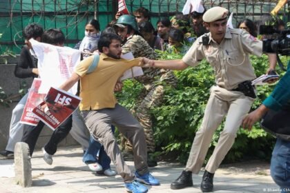 Indian authorities crack down on 'Cockroach' protest in central Delhi. Follow live.