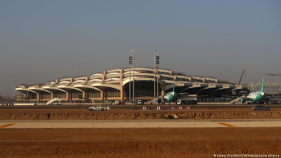 Yemen's Houthis warn passengers not to use Saudi airports