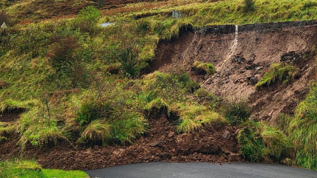 Watch the moment a landslip leaves Skye drivers facing a 40-mile diversion