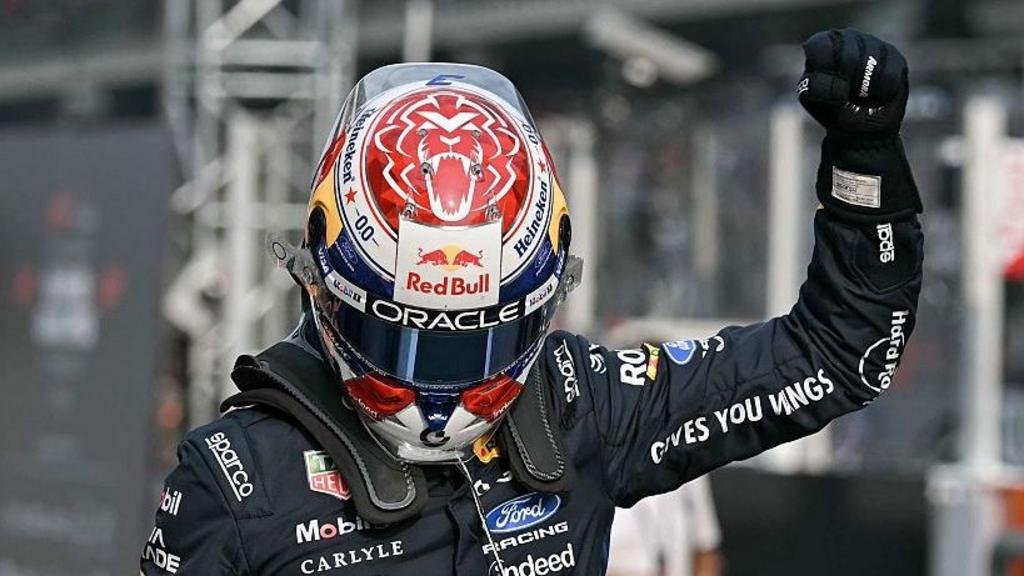 Verstappen takes first 2026 pole ahead of Hamilton