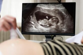 Head of maternity review says 'we will listen to parents'
