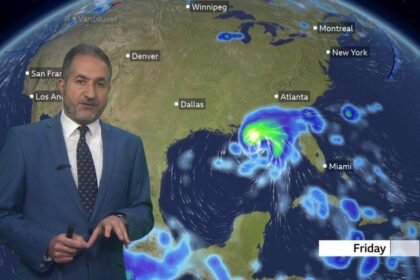 Hurricane Isaias strengthens as it heads towards land