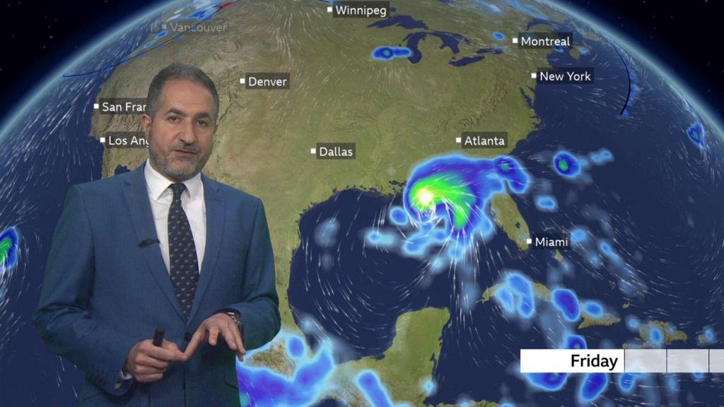 Hurricane Isaias strengthens as it heads towards land