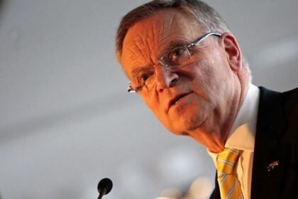 Jeffrey Archer: successful novelist, disgraced politician and convicted liar