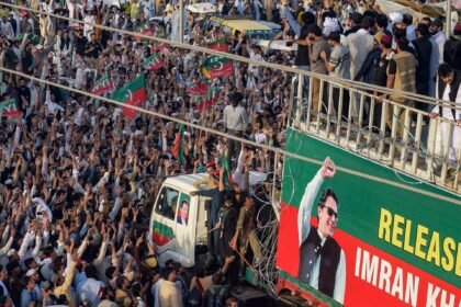 Pro-Imran Khan mass rally launched after Pakistan government talks fail