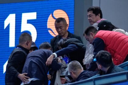 Medvedev disqualified from China Open for hitting fan with a ball