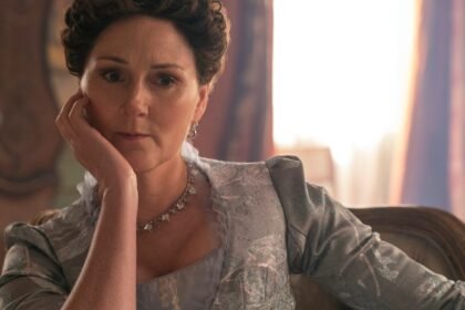 New ‘Bridgerton’ Spinoff Will Tell the Story of Lady Violet and Edmund’s Romance