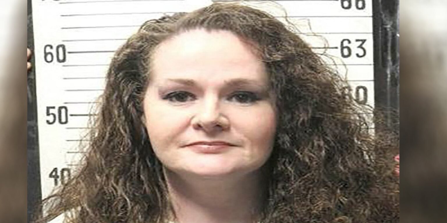 Satanic killer Christa Pike remains alive a day after her botched execution, lawyer reveals